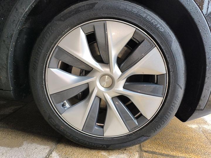 Model Y 2022 Facelift RWD photo 8