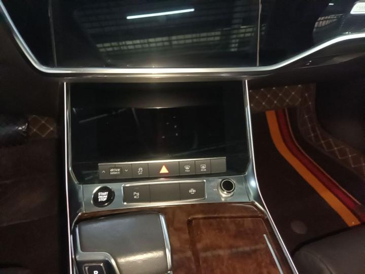 A6L 2021 40 TFSI Luxury photo 4
