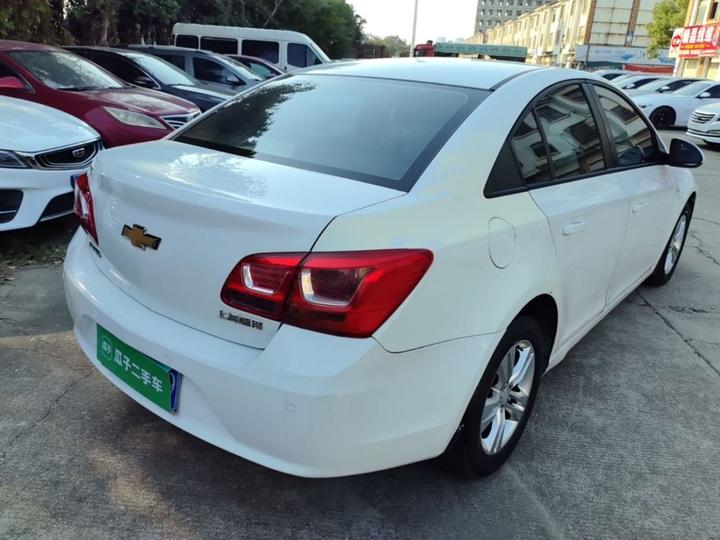 2015 1.5L Classic SE MT photo 6