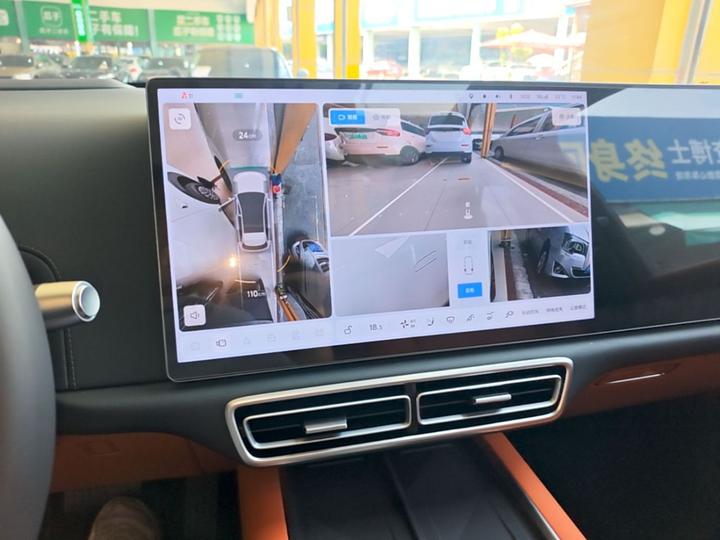 Li Auto L6 2025 Max Smart Refresh Edition photo 8