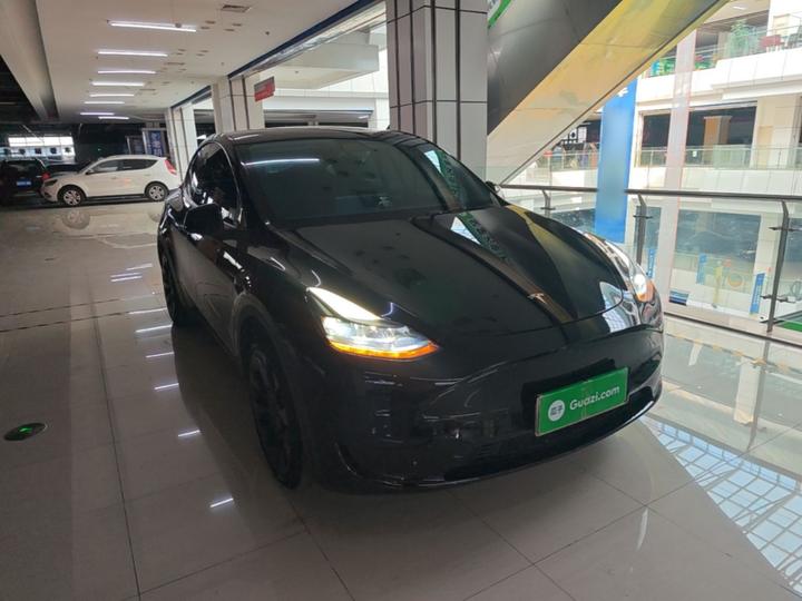 Model Y 2022 Facelift RWD photo 3