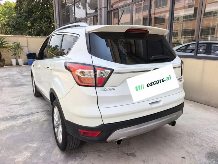 Kuga 2018 EcoBoost 180 RWD photo 4