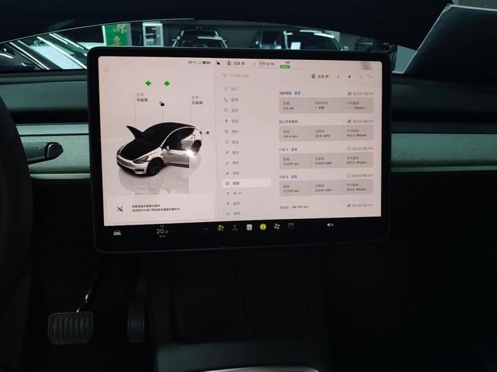 Model Y 2023 Long Range AWD photo 4