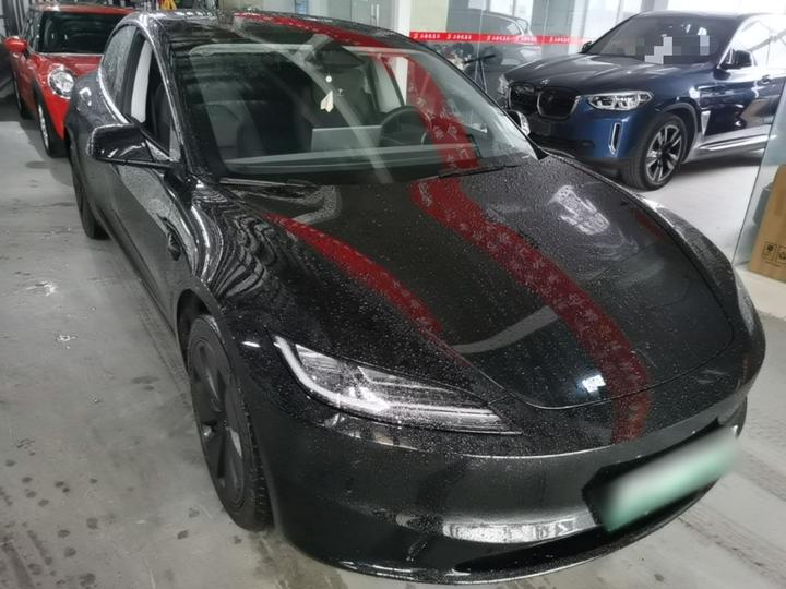 Model 3 2026 RWD photo 3