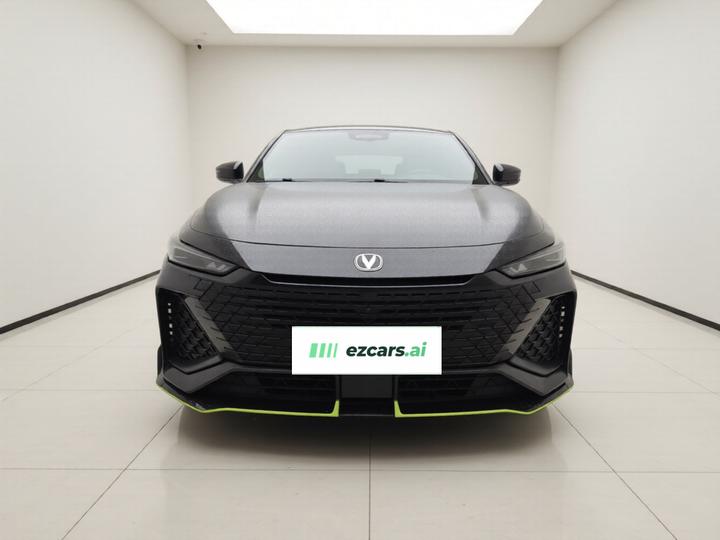 UNI-V 2022 2.0T photo 2