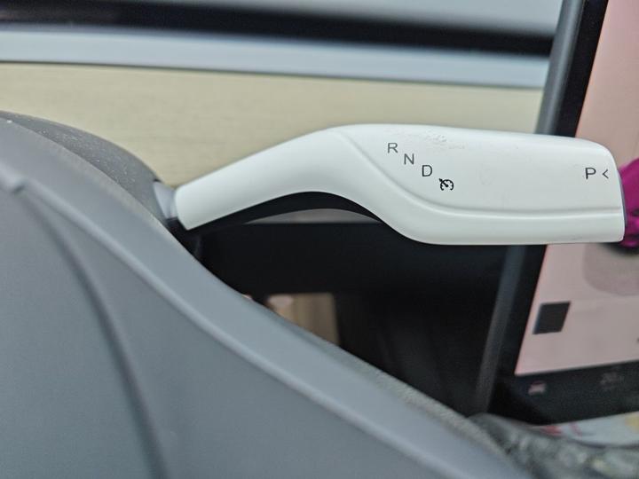 Model Y 2022 Facelift RWD photo 6