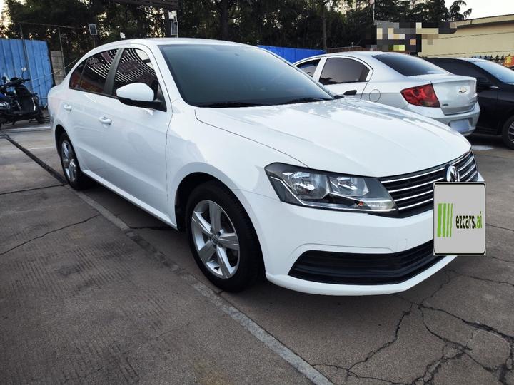 Lavida 2017 1.6L AT photo 3