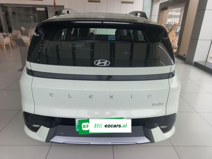 EO 2025 RWD TECH 64.2kWh photo 5