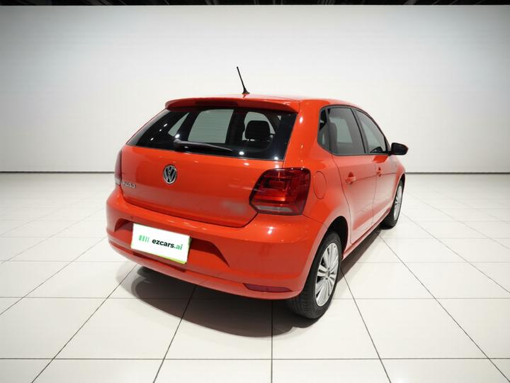 Polo 2016 1.6L AT Comfort photo 4