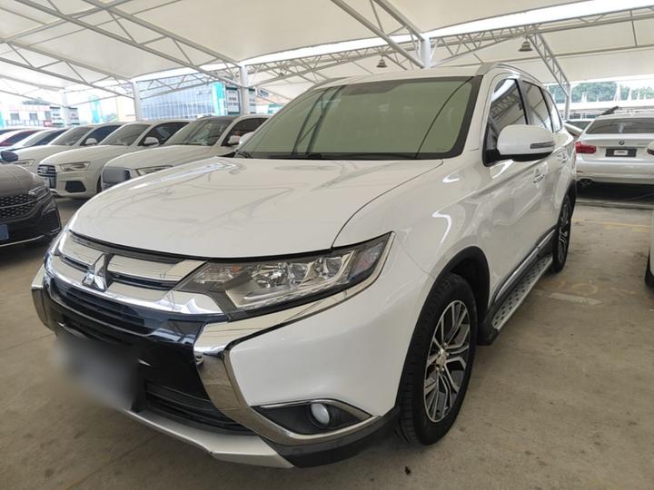 Outlander 2018 2.4L AWD Elite 5-Seater