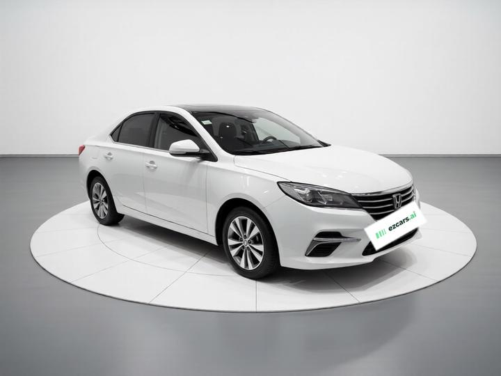 360 2018 PLUS 1.5L AT Exclusive photo 3