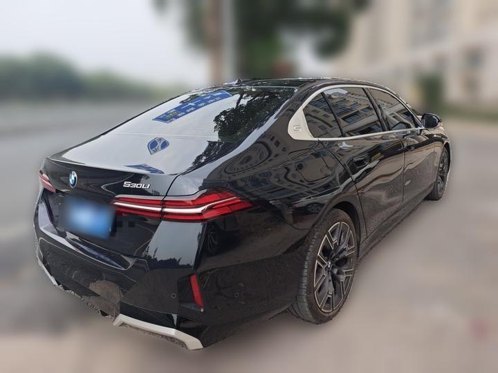 5 Series 2024 530Li Exclusive M Sport Package photo 6