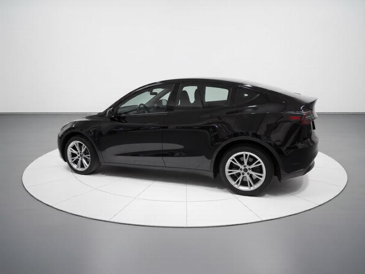 Model Y 2022 Facelift RWD photo 3