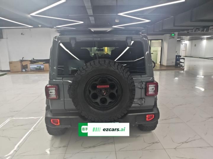 Wrangler 2022 2.0T 4-Door photo 3