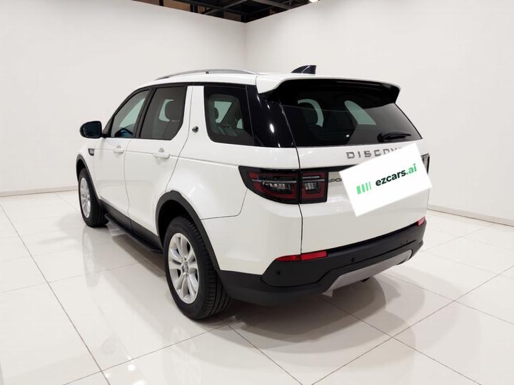 Discovery Sport 2021 200PS Family photo 4