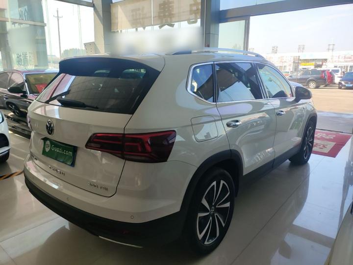 Tharu 2022 280TSI RWD Luxury photo 6