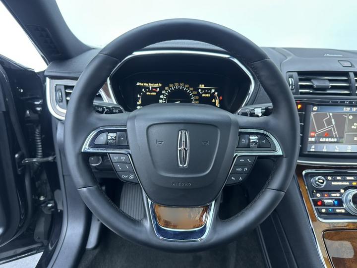 2019 2.0T RWD China VI photo 3