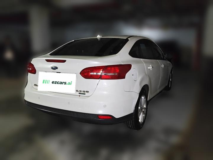 Focus 2017 Sedan EcoBoost 125 AT Fashion photo 6