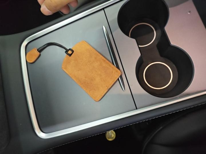Model Y 2024 RWD photo 8