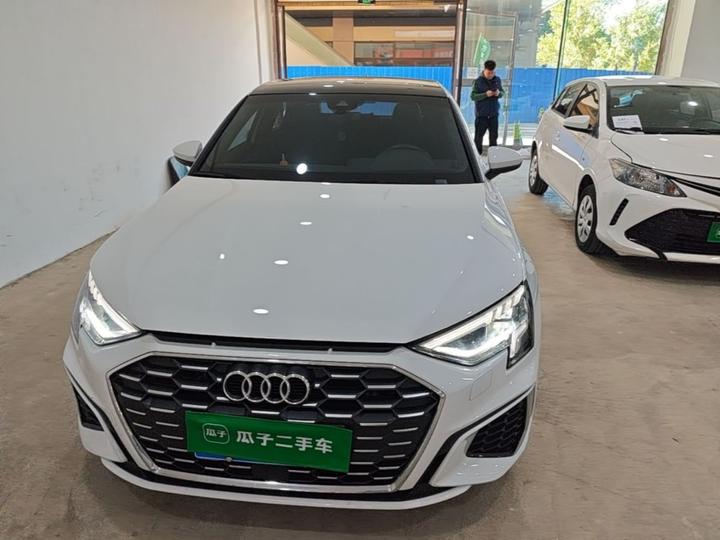 A3 2023 Sportback 35 TFSI Luxury Sport photo 2