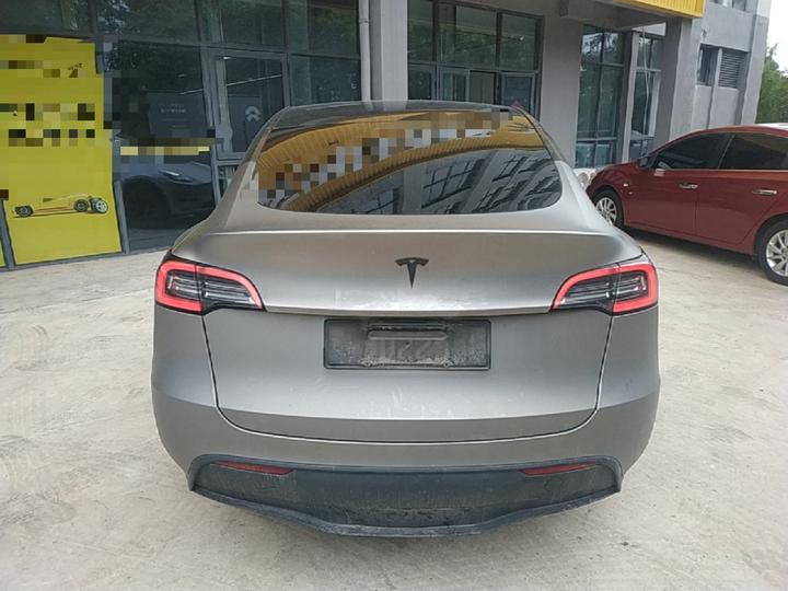 Model Y 2021 Standard Range RWD photo 3