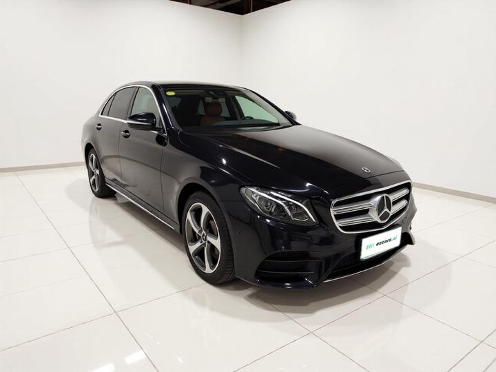 E-Class 2017 E 300 L Sport Luxury photo 3
