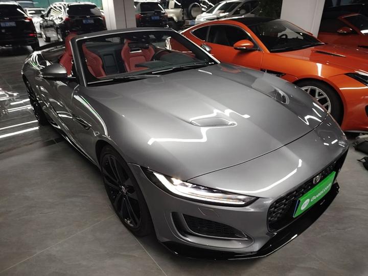 F-TYPE 2023 P300 Convertible R-DYNAMIC BLACK photo 3