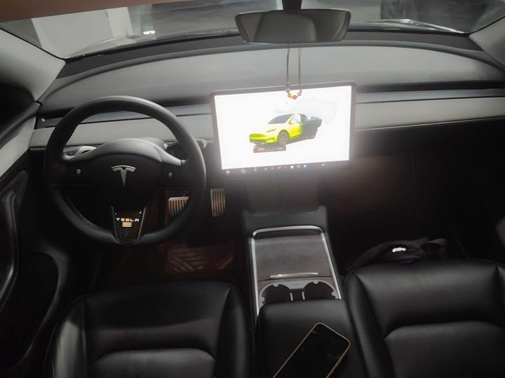 Model Y 2023 RWD photo 5