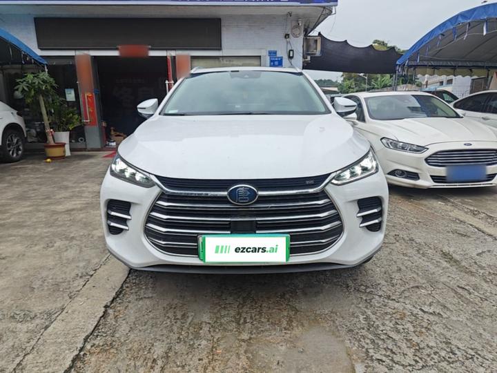 Tang EV 2019 DM 2.0T AWD Connected 7-Seater China VI photo 2