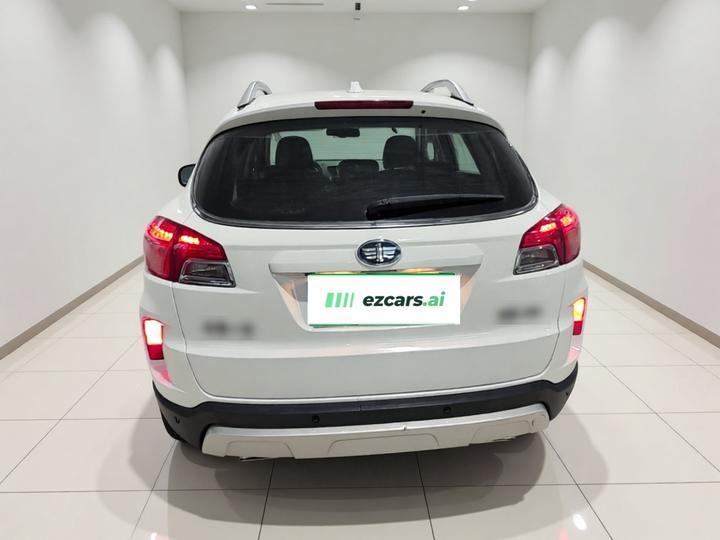 Bestune X80 2015 2.0L AT Luxury photo 3