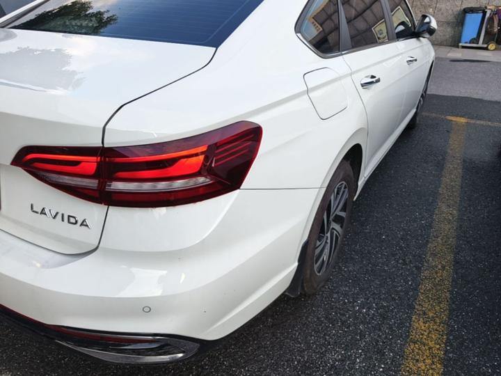 Lavida 2026 1.5L AT photo 7