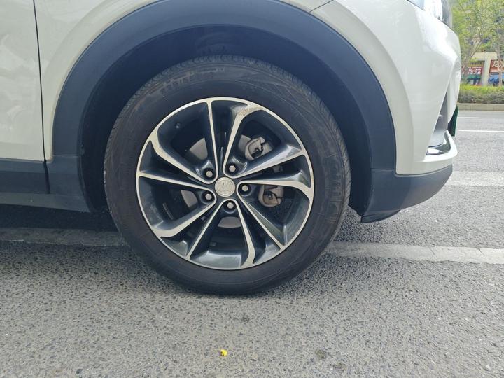 GX 2020 20T CVT RWD Luxury photo 8