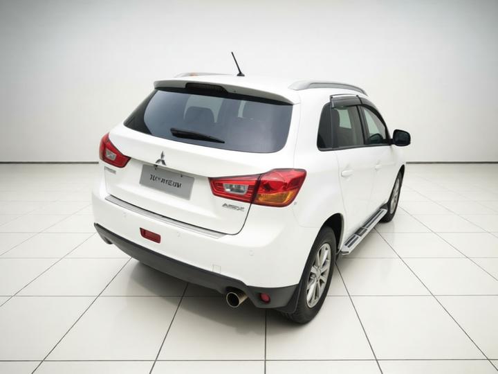 ASX 2013 2.0L CVT RWD Elite photo 6