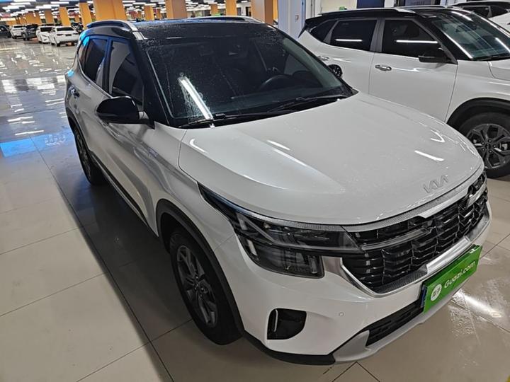 Seltos 2023 1.5L CVT Luxury photo 3