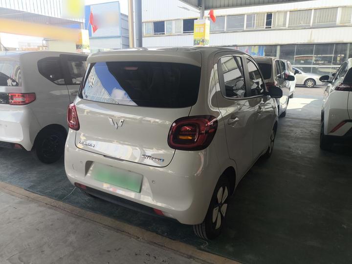 Hongguang MINIEV 2025 4th Gen 4-Door photo 4