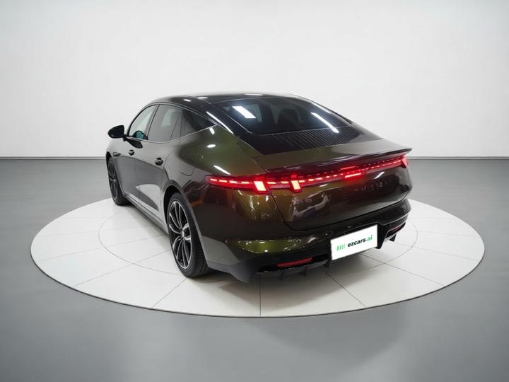10 EM-P 2025 240 AWD Ultra Sport photo 4