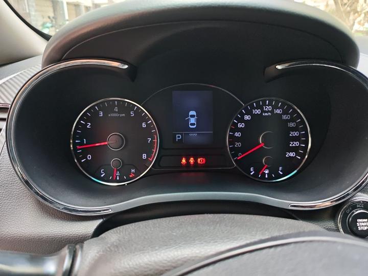 K3 2013 1.6L AT DLX photo 4