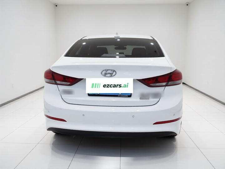 Elantra 2016 1.6L AT Smart Elite photo 3