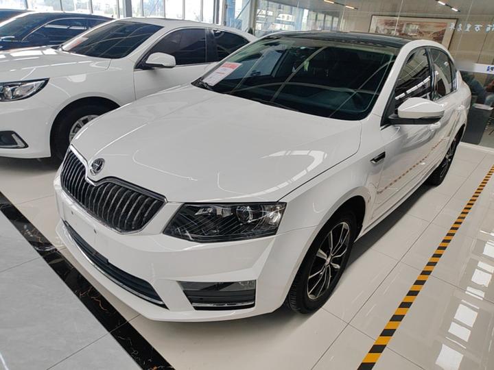 Octavia 2017 1.6L AT