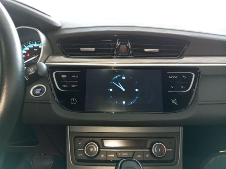Emgrand 2019 1.5L CVT Luxury China VI photo 8