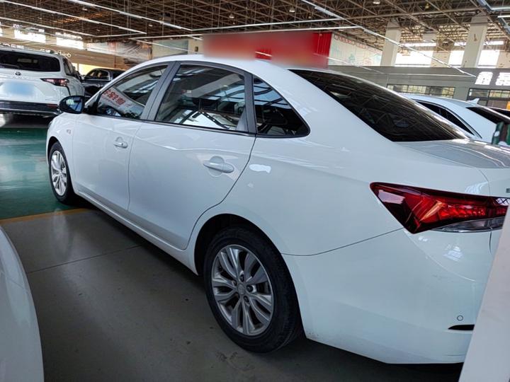 Excelle 2021 Facelift Classic 1.5L AT Elite photo 4
