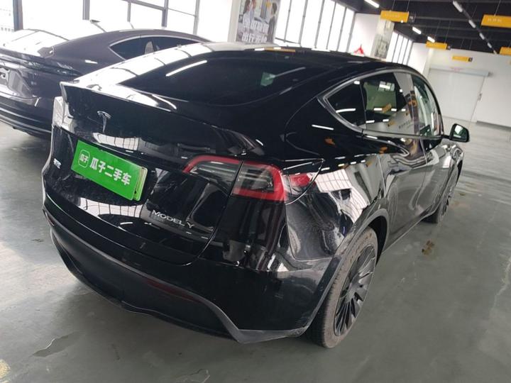 Model Y 2022 Facelift RWD photo 4
