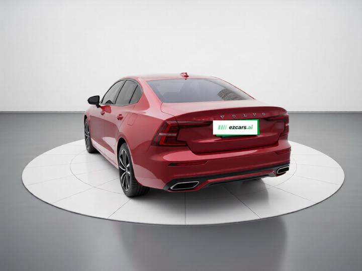 S60 2020 T5 Sport photo 3