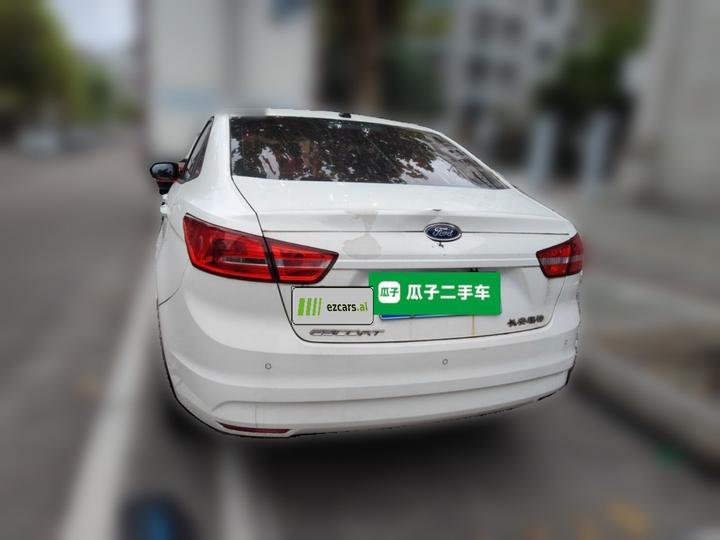 Escort 2017 Facelift 1.5L AT Comfort photo 5