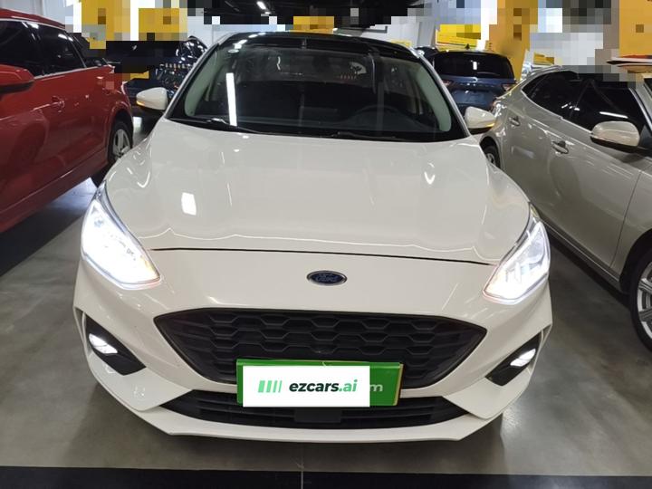 Focus 2020 Hatchback EcoBoost 180 AT photo 2