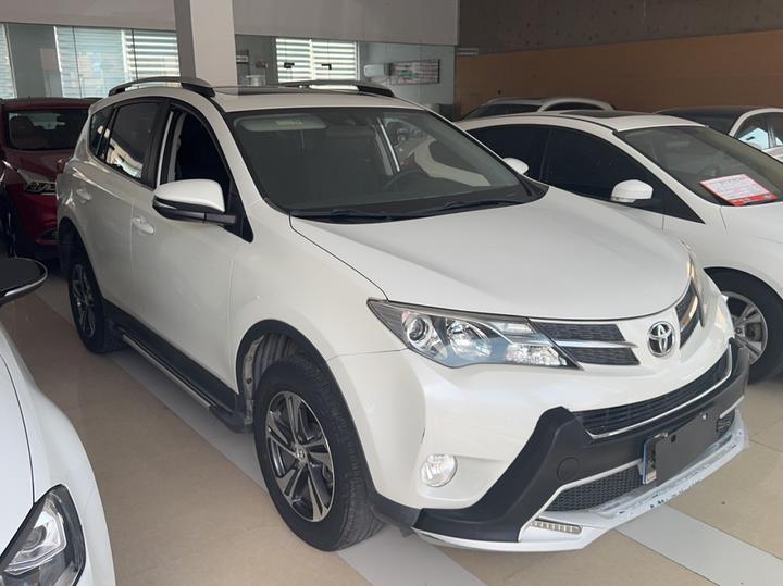 RAV4 2015 2.0L CVT RWD photo 3
