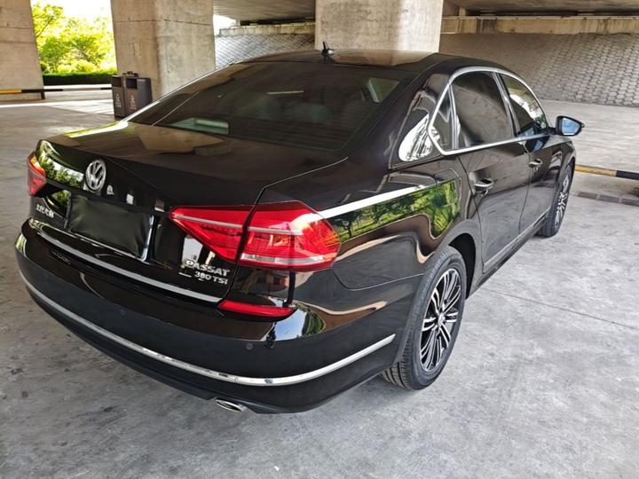 Passat 2017 380TSI DSG photo 4