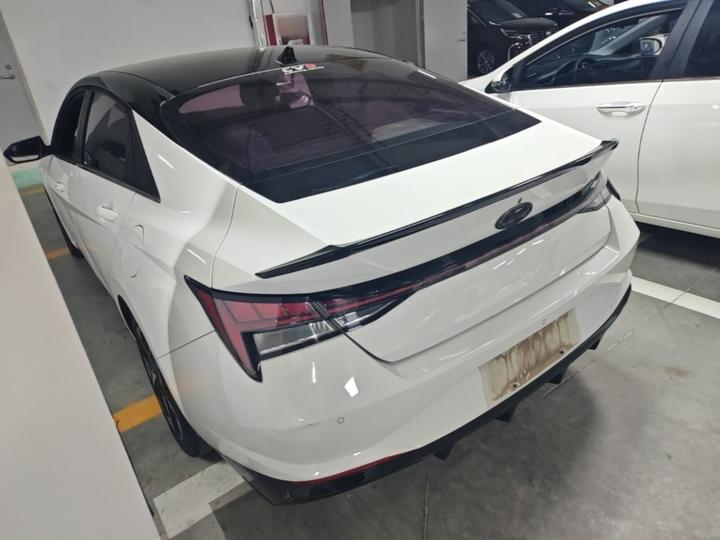 Elantra 2021 240TGDi DCT LUX Premium photo 4