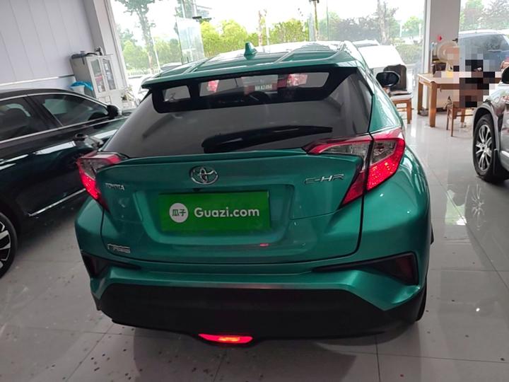 C-HR 2020 2.0L Leading photo 3