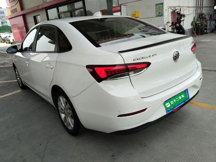Excelle 2019 15T DCT Elite China VI photo 4